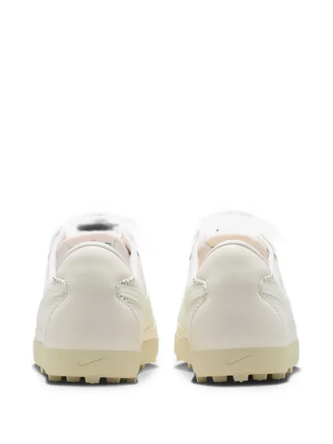 Nike baskets Astrograbber