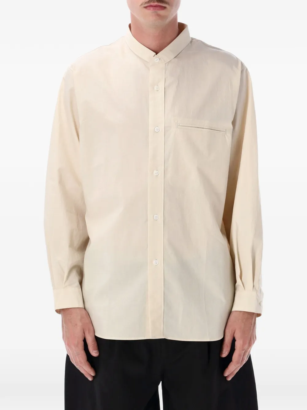 Still by Hand band-collar chest-pocket shirt - Toni neutri