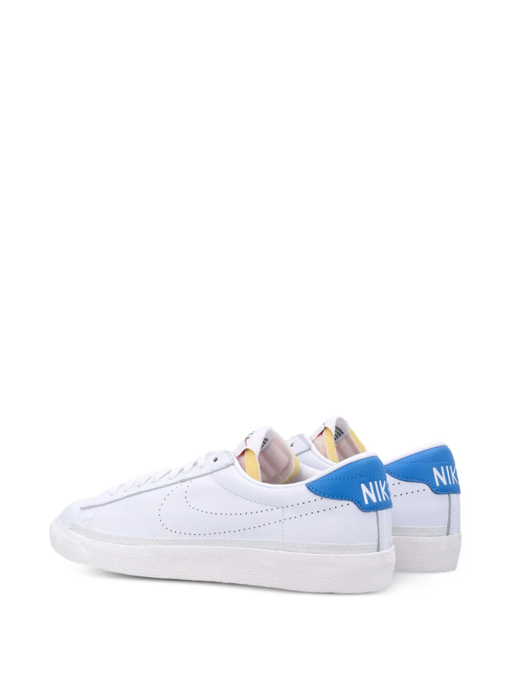 Nike Tennis Classic AC lace up sneakers Wit