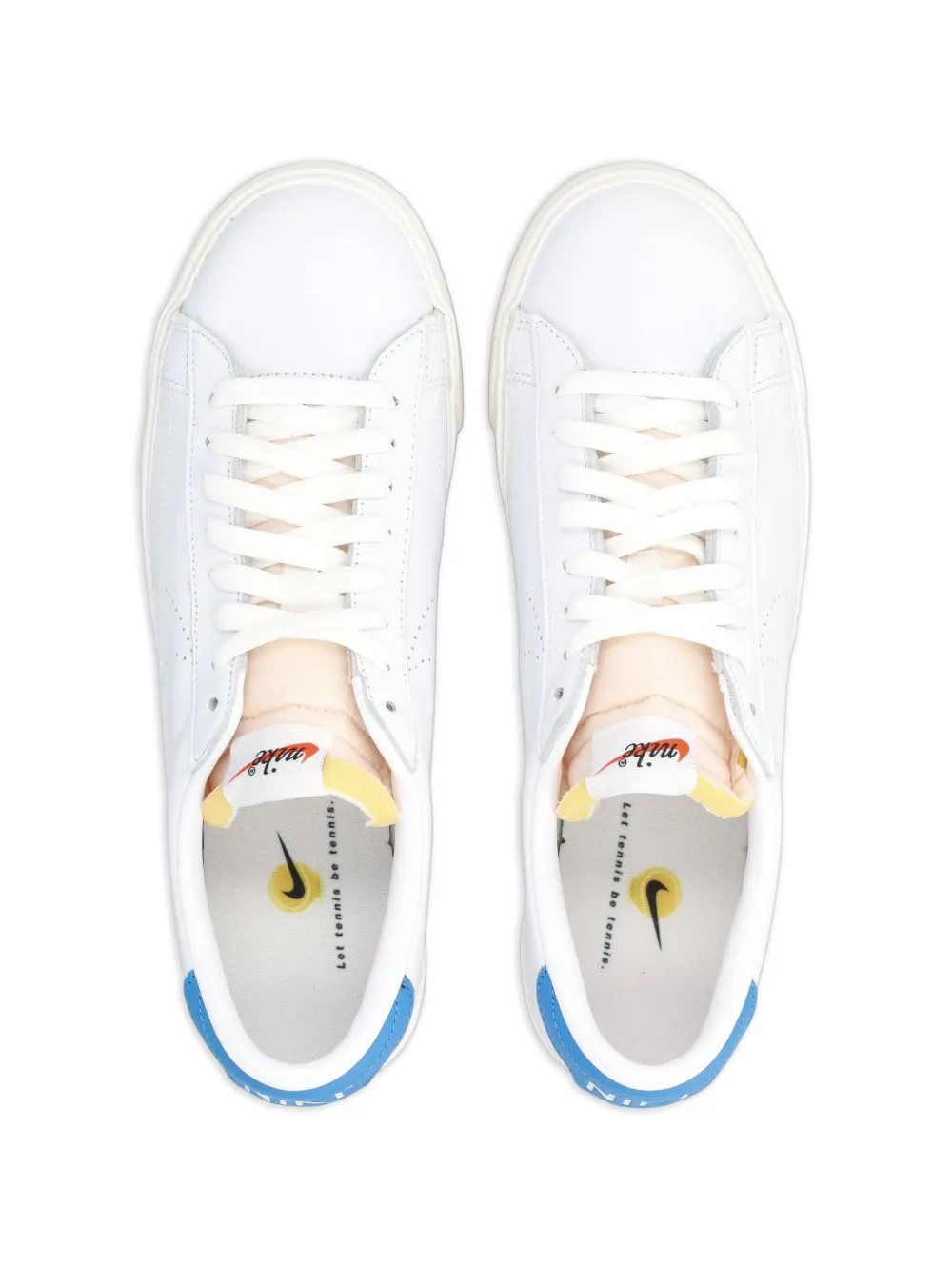 Nike Tennis Classic AC lace up sneakers Wit