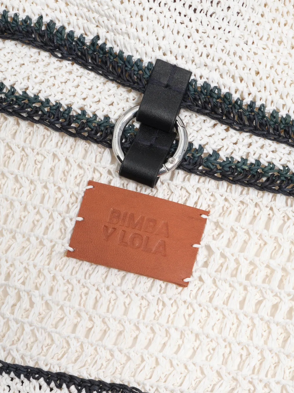 BIMBA Y LOLA Medium schoudertas met raffia-effect Wit