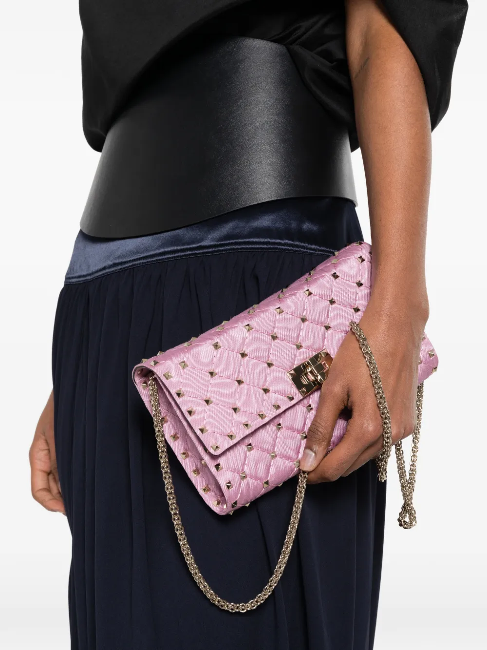 Valentino Garavani Rockstud gewatteerde schoudertas Roze