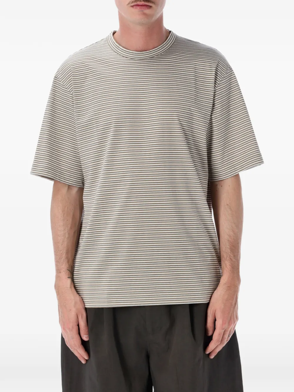 Still by Hand striped short-sleeve T-shirt - Toni neutri