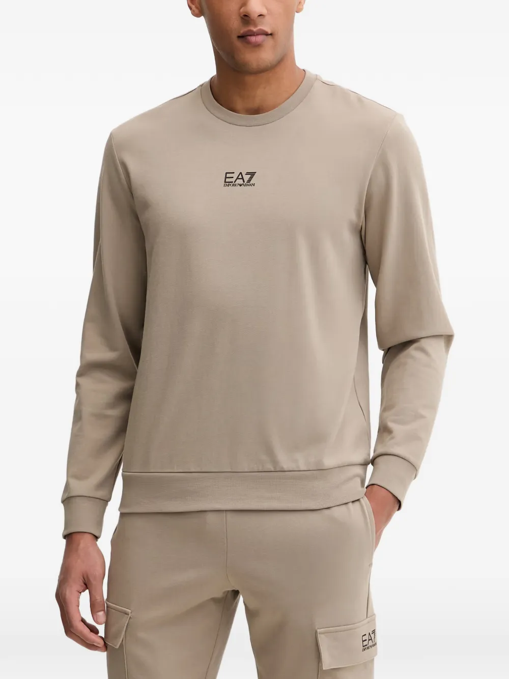 Ea7 Emporio Armani logo-print ribbed-trim sweater - Toni neutri