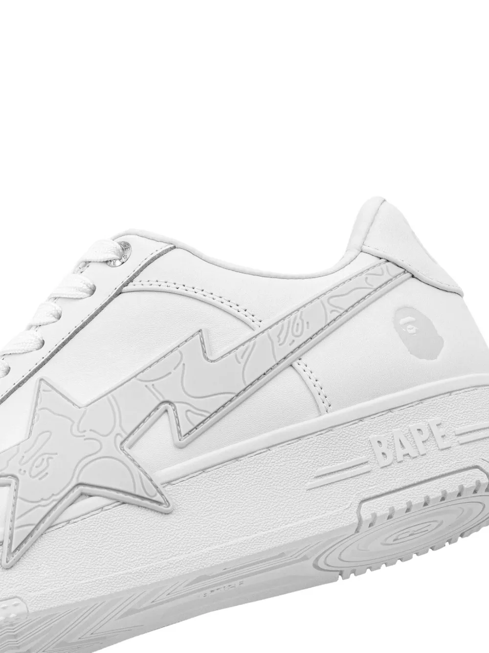 A BATHING APE camouflage-print sneakers Wit