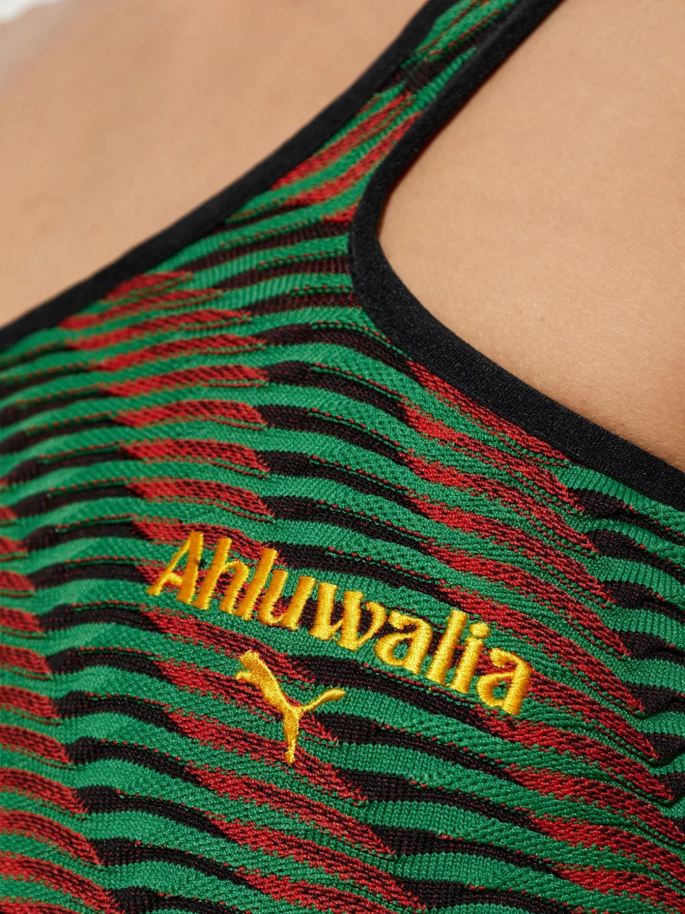 PUMA x Ahluwalia asymmetrische top met geborduurd logo Groen