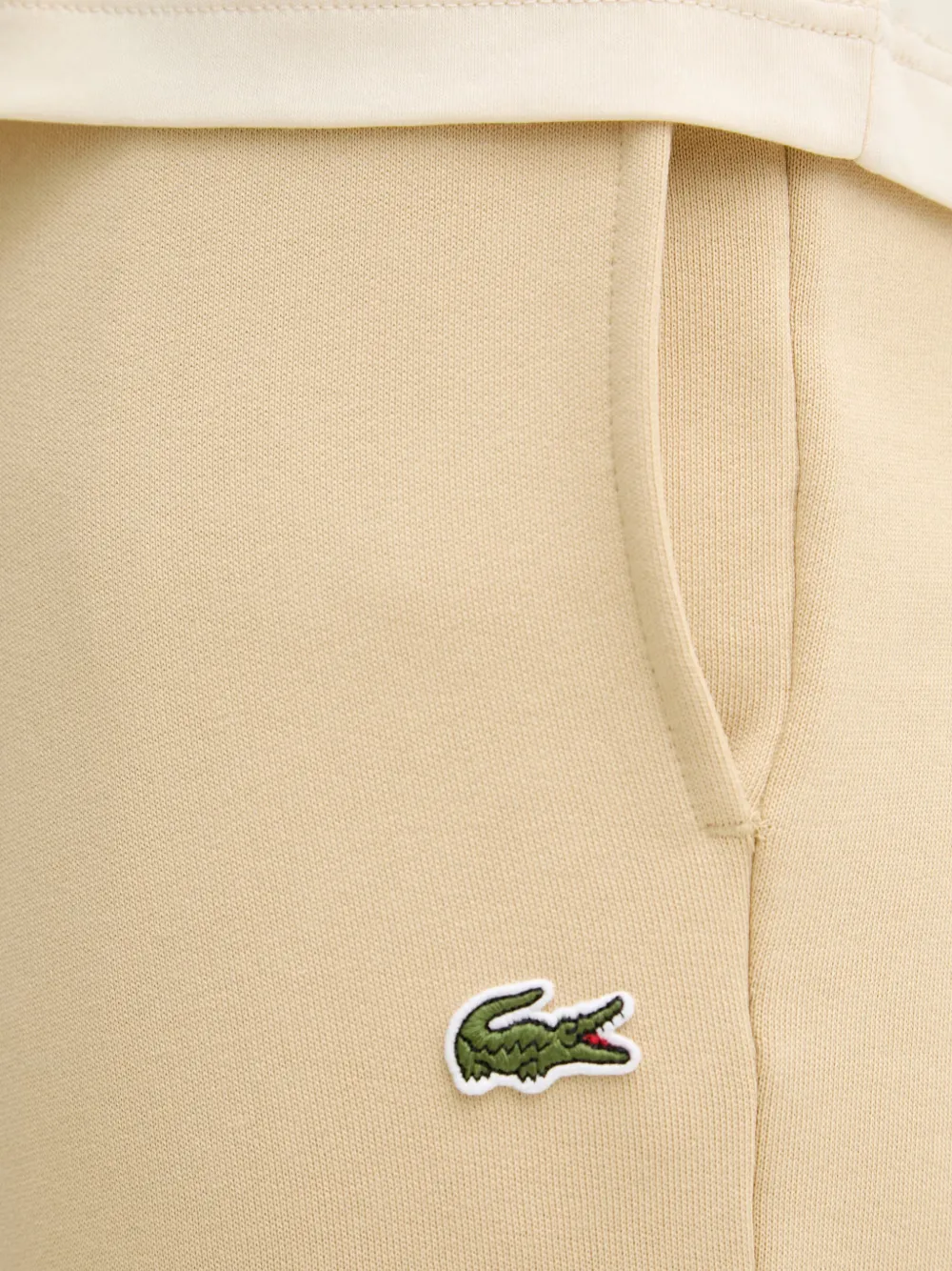 Lacoste Slim-fit biologische katoenen trainingsbroek Geel