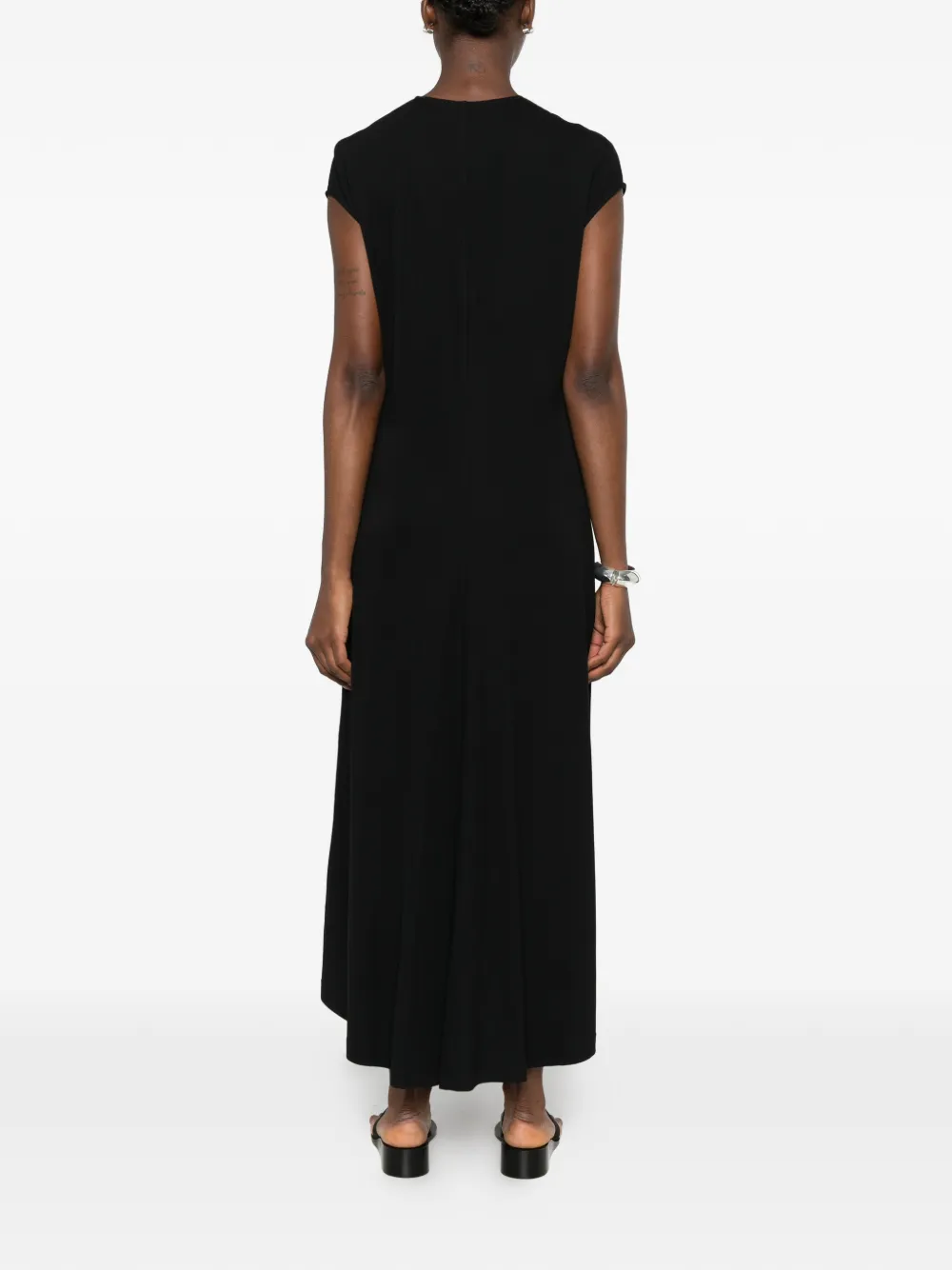 TOTEME Midi-jurk met V-hals Zwart