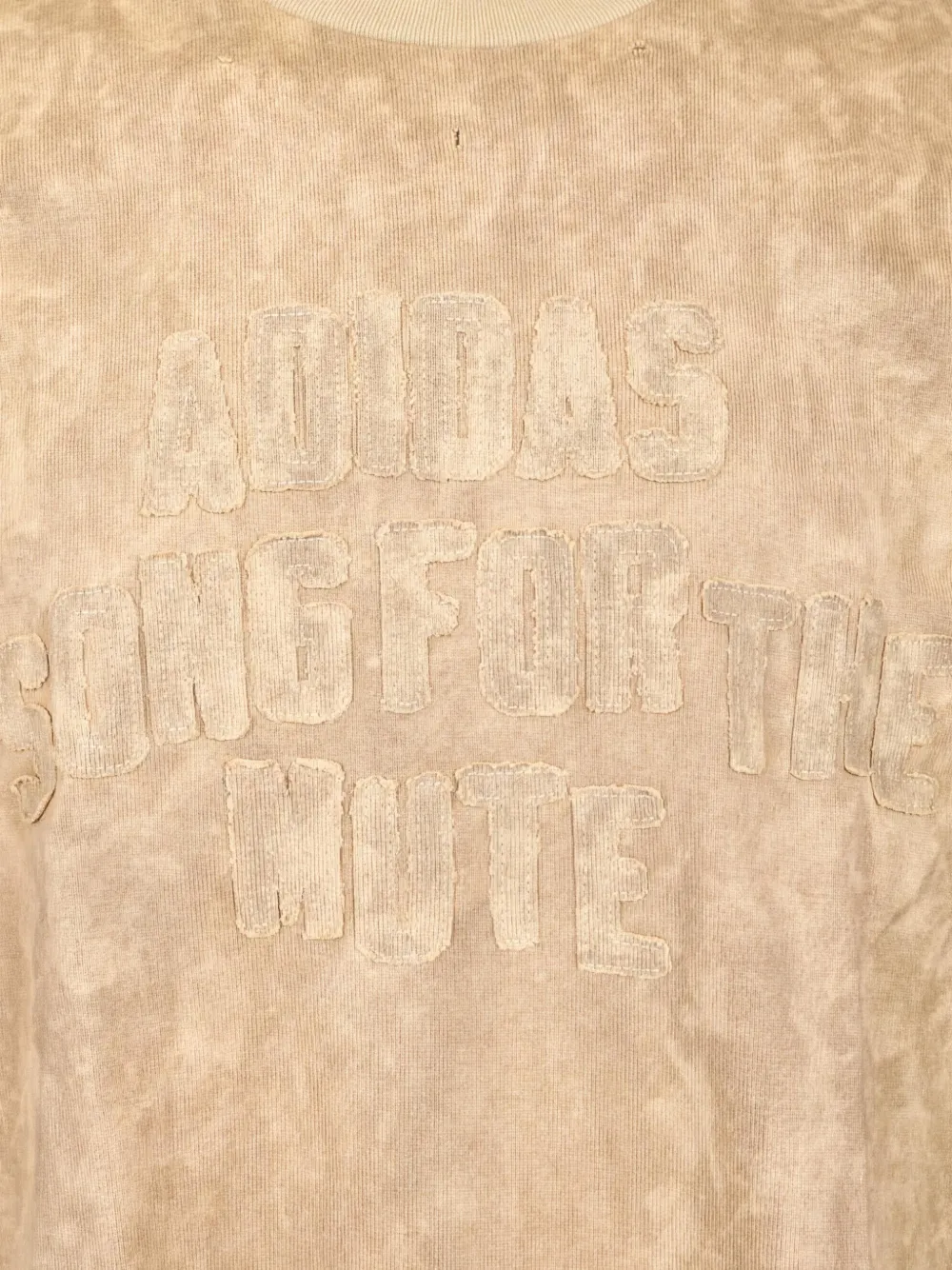 Song For The Mute x adidas gerafeld T-shirt met logopatch Beige