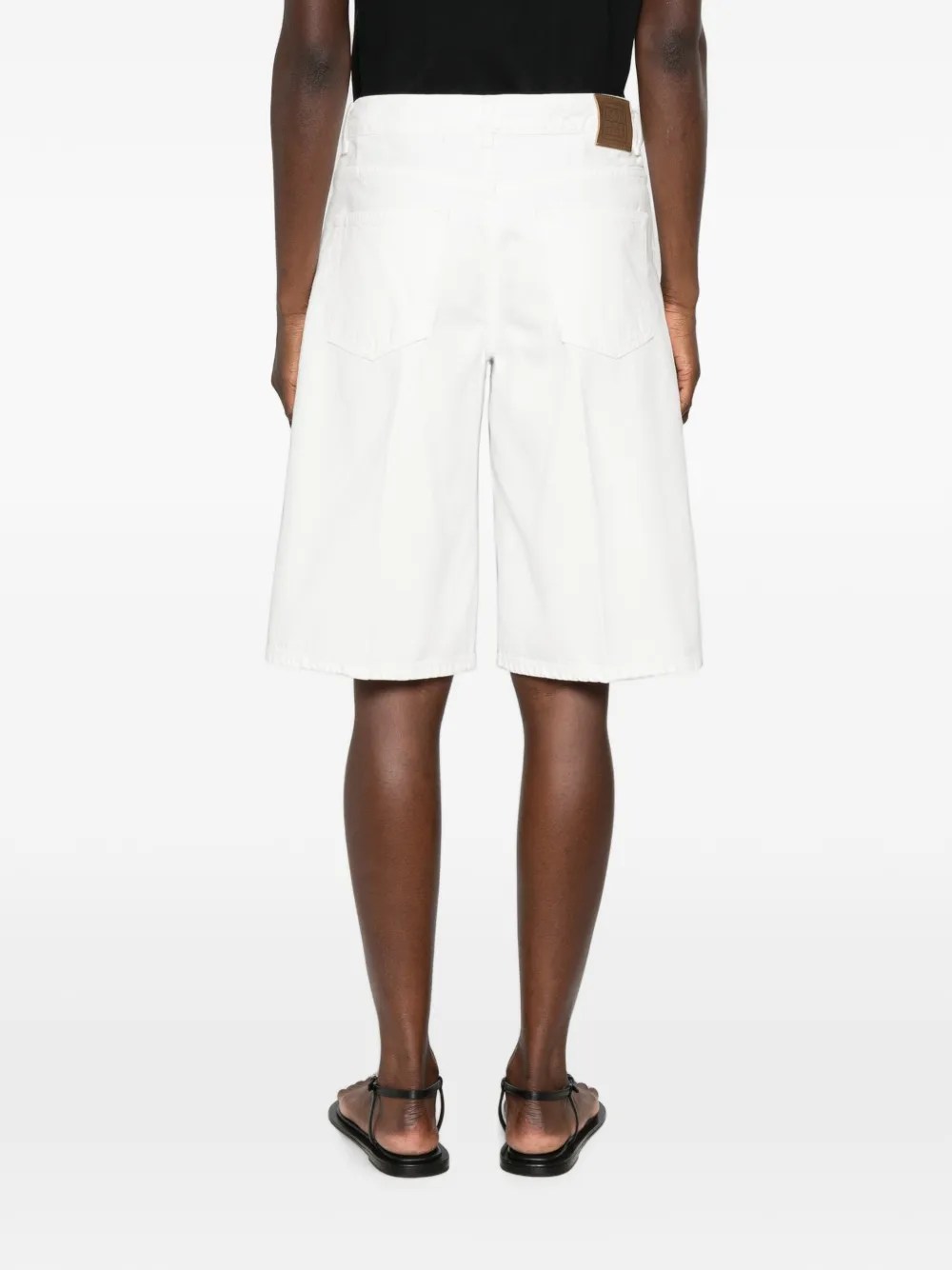 TOTEME Board denim knielange shorts Wit