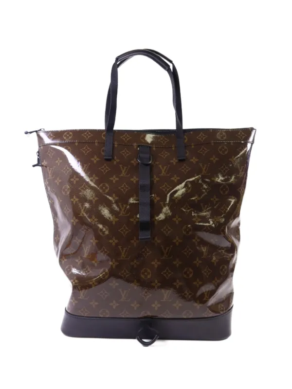 brown leather louis vuitton backpack // Epi Mabillon VSP Consignment About the brand Louis Vuitton Vintage Monogram Montsouris