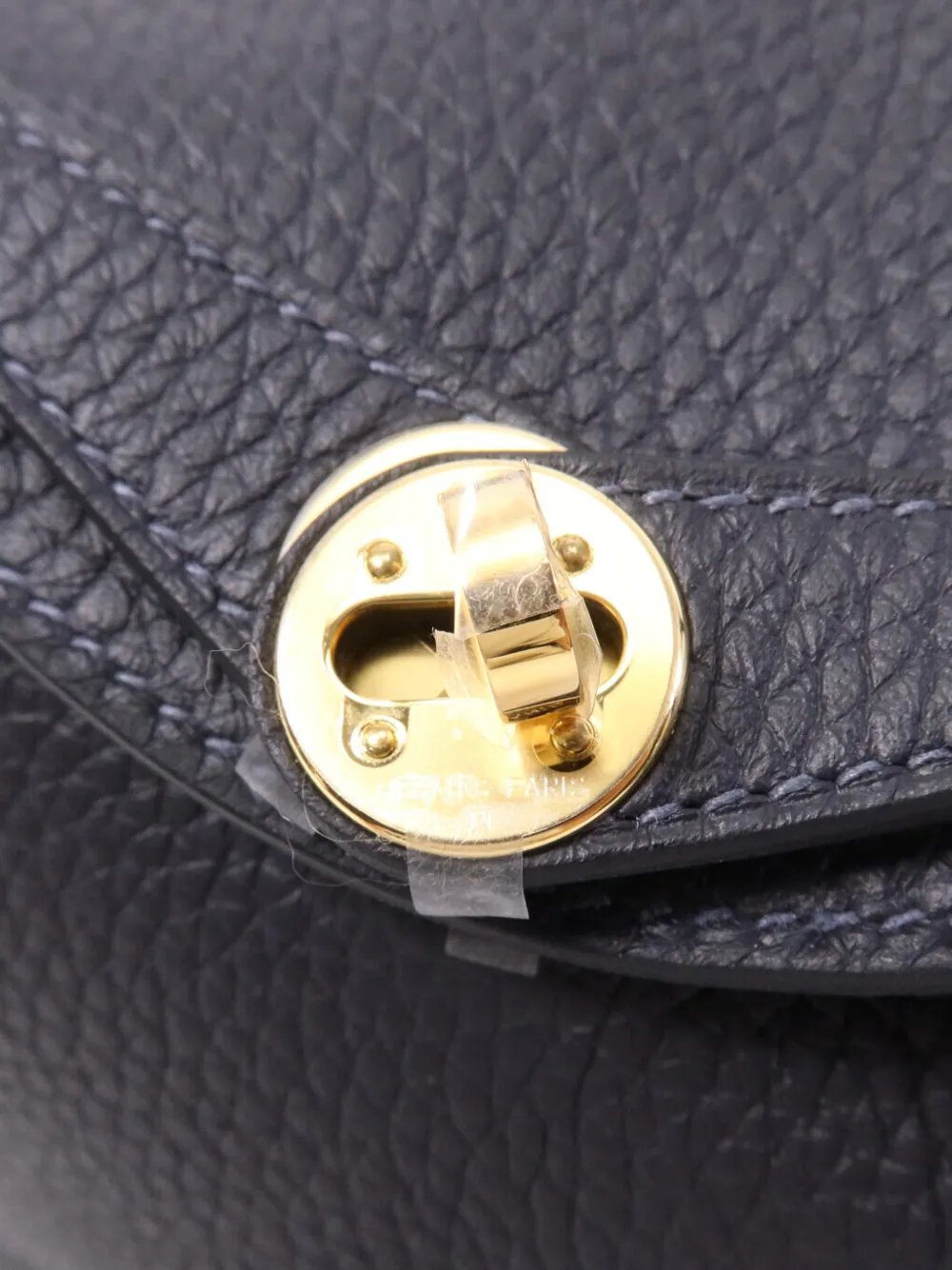 Hermès Pre-owned Mini Lindy Two-way Handbag in Blue, view 5