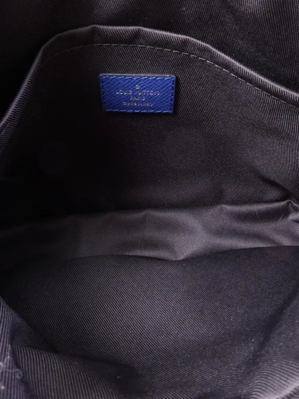 Louis Vuitton Pre-Owned Outdoor Taigarama Messenger Bag | Blue