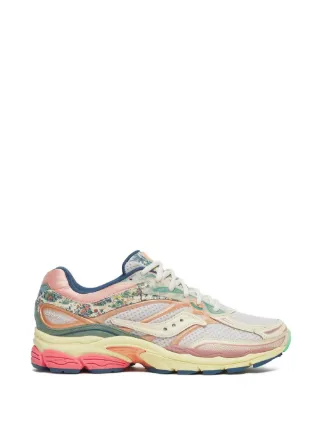 Saucony