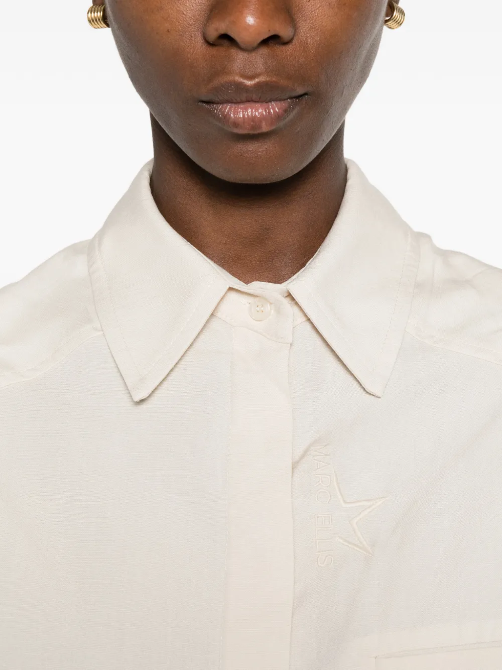 Marc Ellis Mouwloze blouse met borstzak Beige