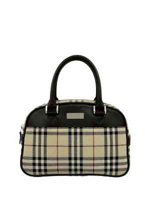 burberry walk in the rain bowler bag 2000 Small Chester Nova Check Patent Bowling Black Recognized by the iconic Burberry check Burberry Pre-Owned 1990-2000s Checked two-way