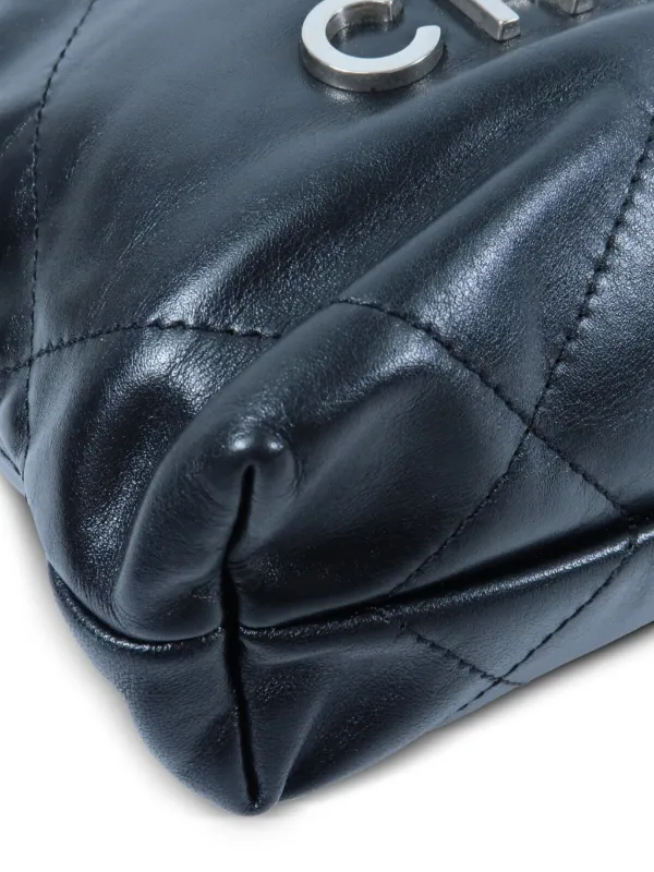 CHANEL Pre-Owned 22 キルティング ショルダーバッグ ミニ | ブラック