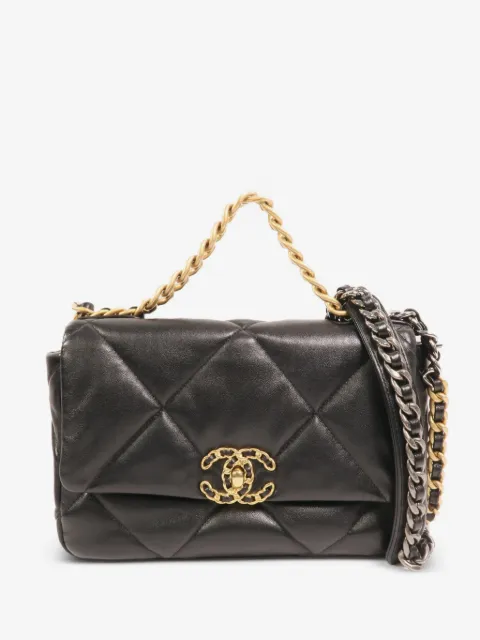 CHANEL Pre-Owned C19 quilted shoulder bag