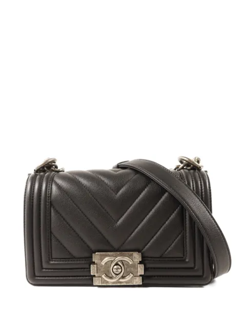 CHANEL Pre-Owned 20 Boy chevron-quilted crossbody bag