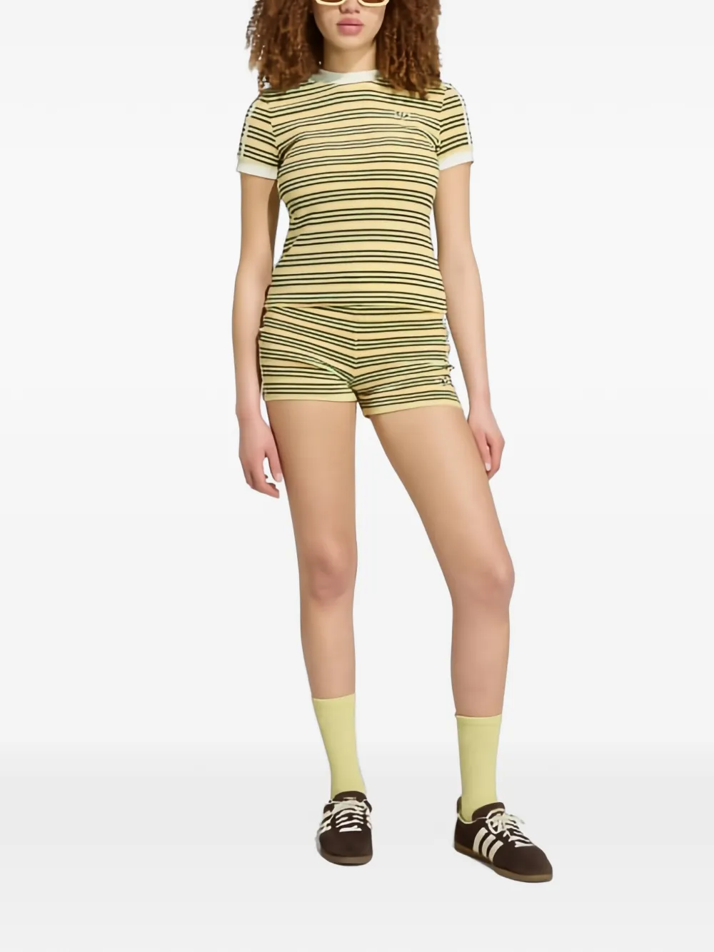 adidas Summer Glow gestreept T-shirt met geborduurd logo Geel