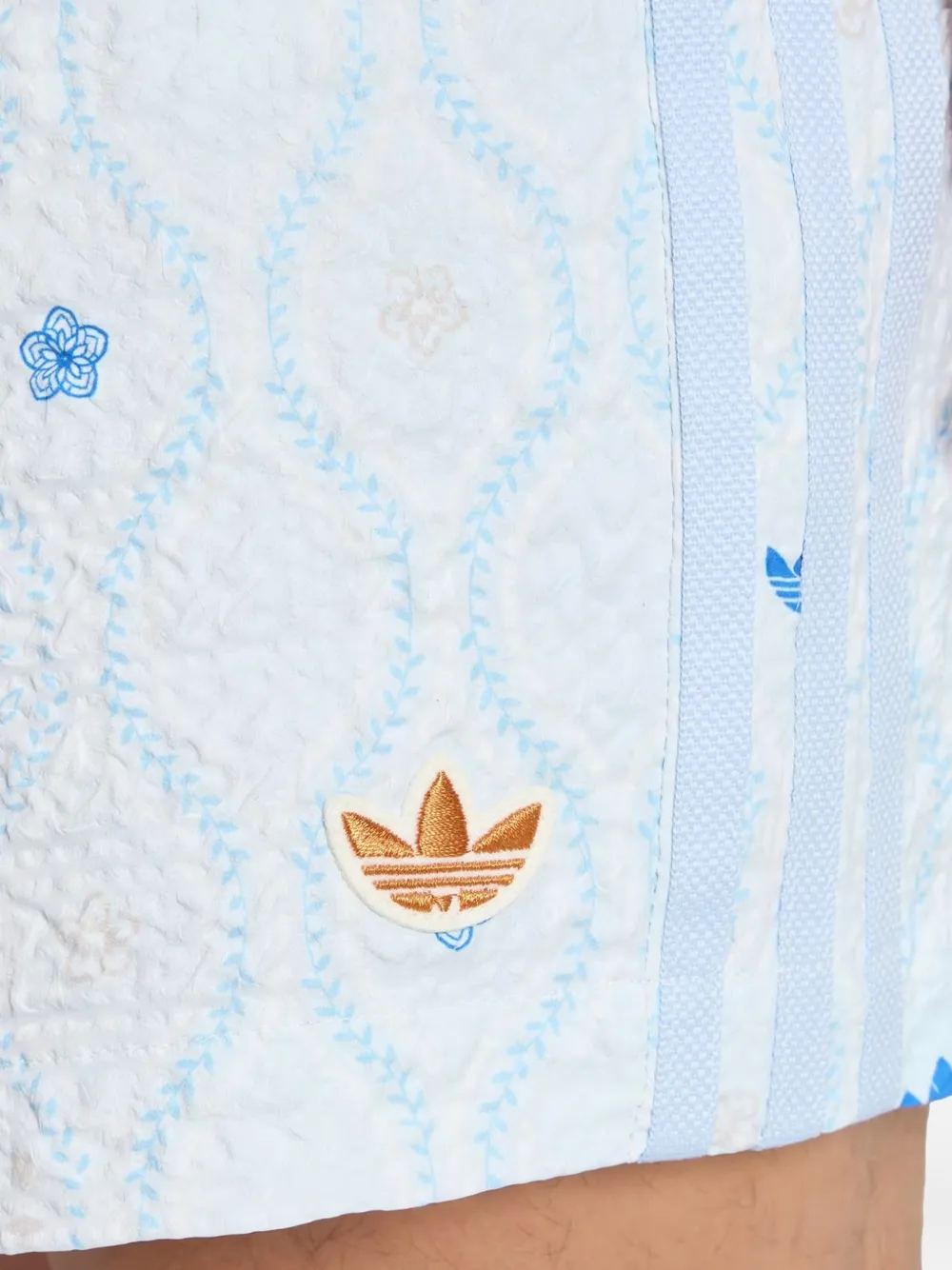 adidas Seersucker zwembroek met bloemen-print Wit