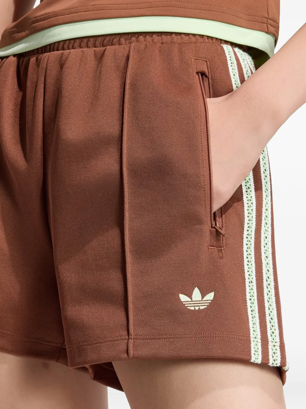 adidas Summer Glow side-stripe logo-embroidered shorts Bruin