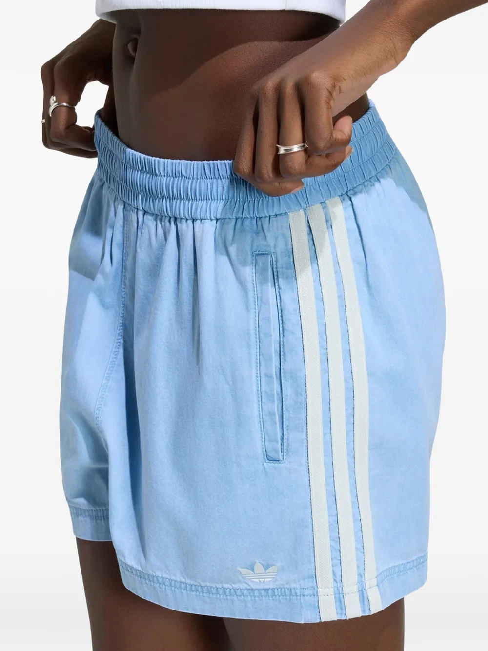 adidas Summer Glow side-stripe shorts Blauw
