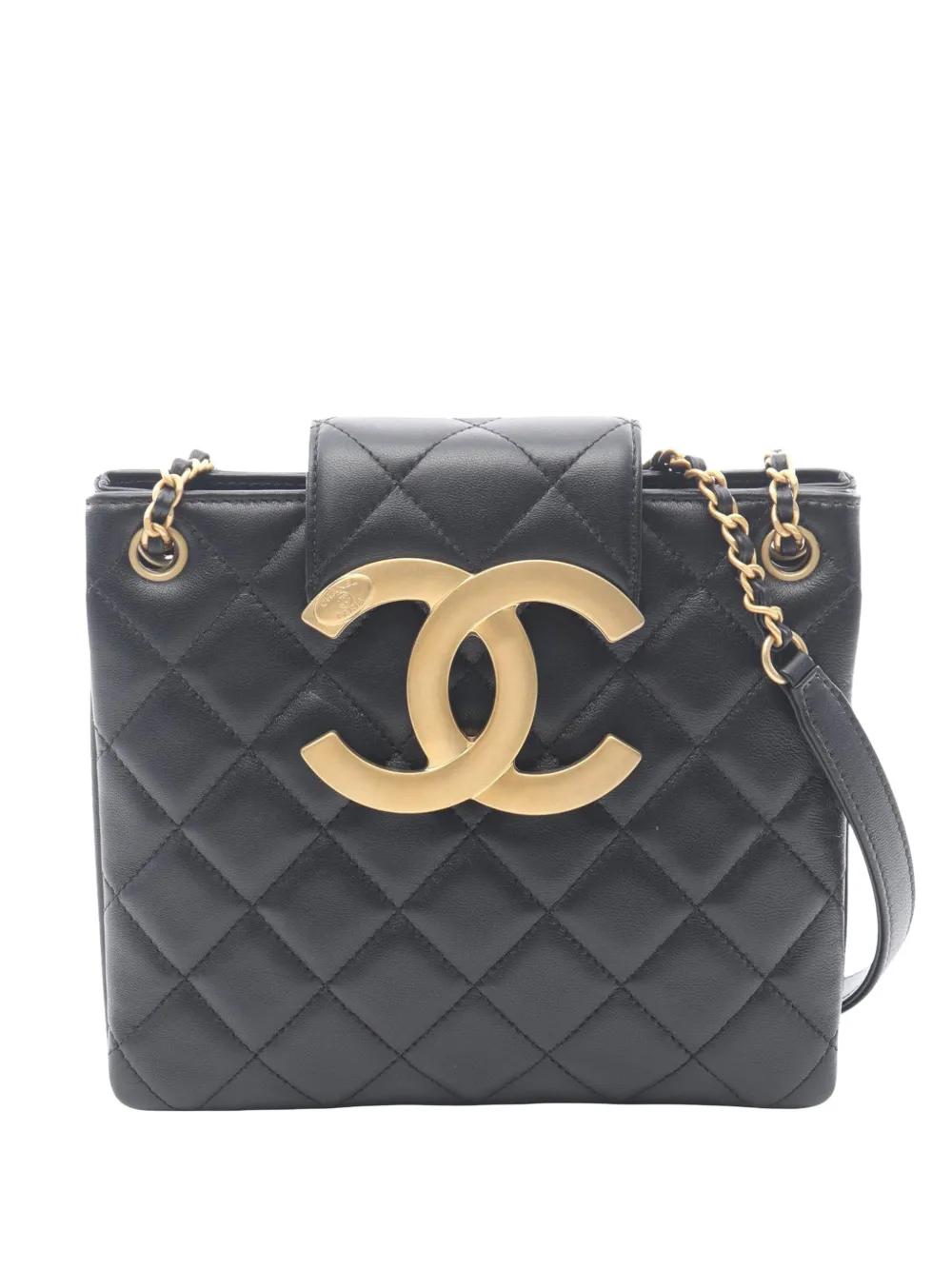 CHANEL Pre-Owned 2021-2026 Quilted Lambskin Giant CC shoulder bag - Black