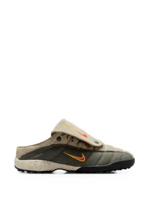 Nike x Kids Of Immigrants KOI T90 Mules | Black | FARFETCH