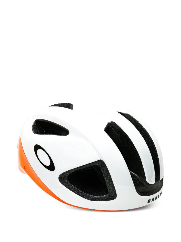 Oakley ARO3 サイクリングヘルメット | ホワイト | FARFETCH JP