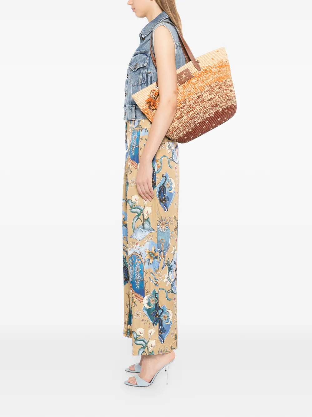 Anya Hindmarch Geweven shopper met strikpatch Oranje