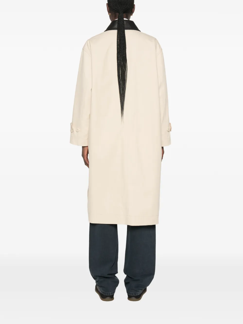 SANDRO Jas met enkele rij knopen en leren kraag Beige