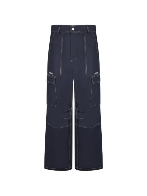 Carrer pantalones cargo con costuras en contraste