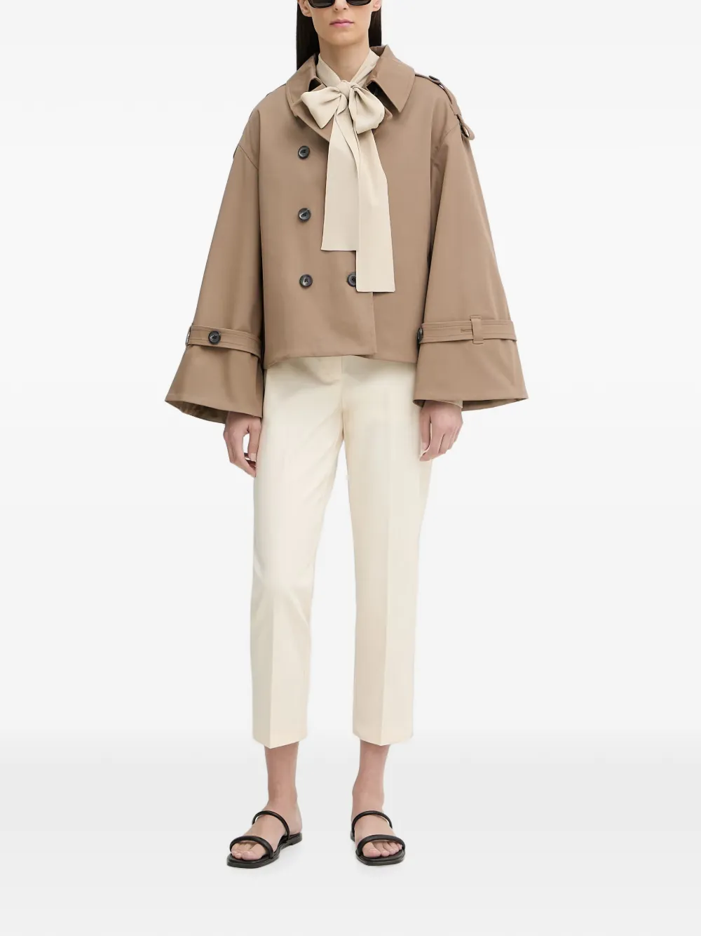 By Malene Birger Jas met dubbele rij knopen Bruin