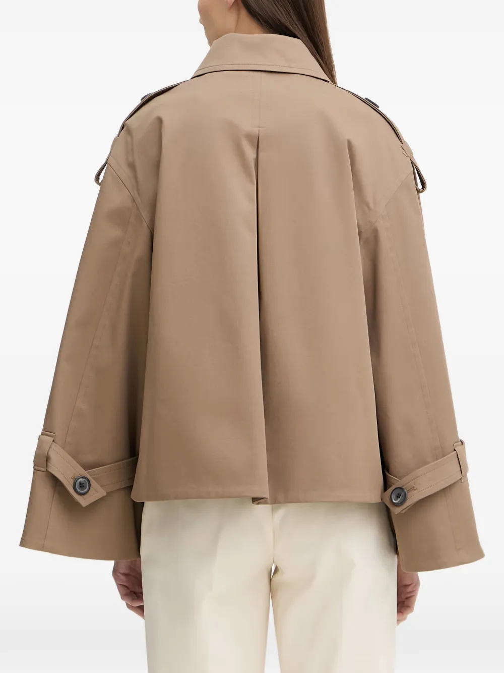 By Malene Birger Jas met dubbele rij knopen Bruin