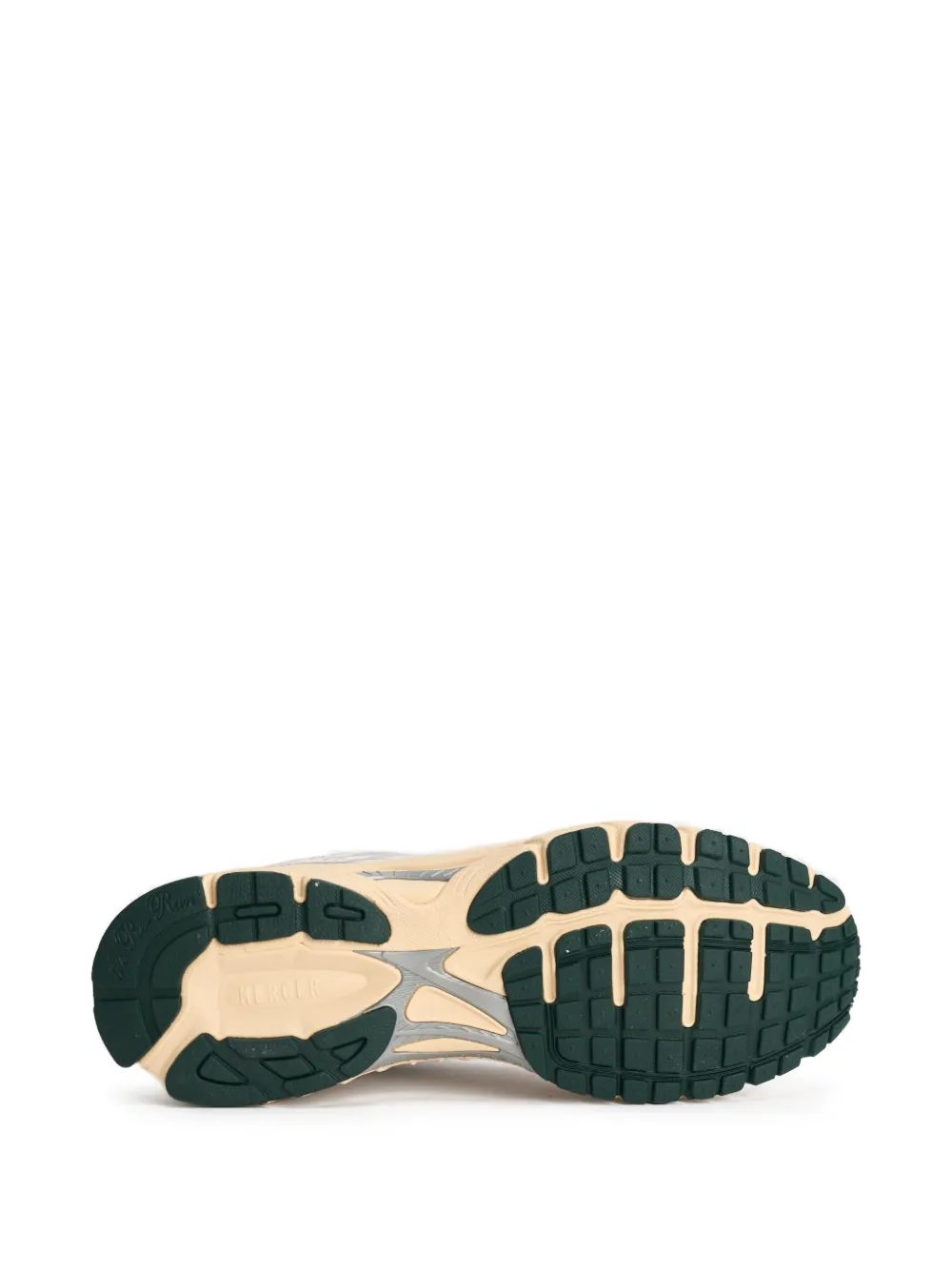 The Mercer Brand The Re-Run sneakers met vlakken Beige