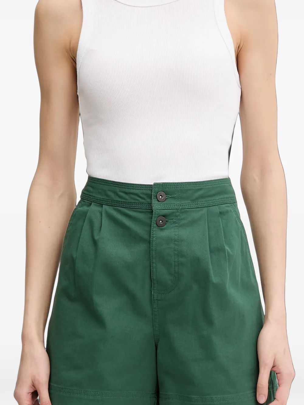 Columbia Acker Rock pleated logo-patch shorts Groen