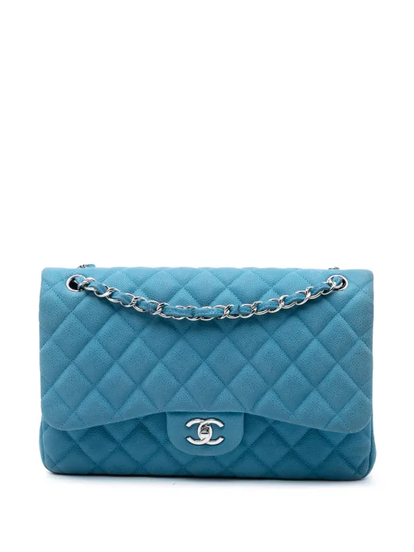 Chanel Pre-owned 2013-2014 Jumbo Classic Caviar Double Flap Shoulder Bag in Blue