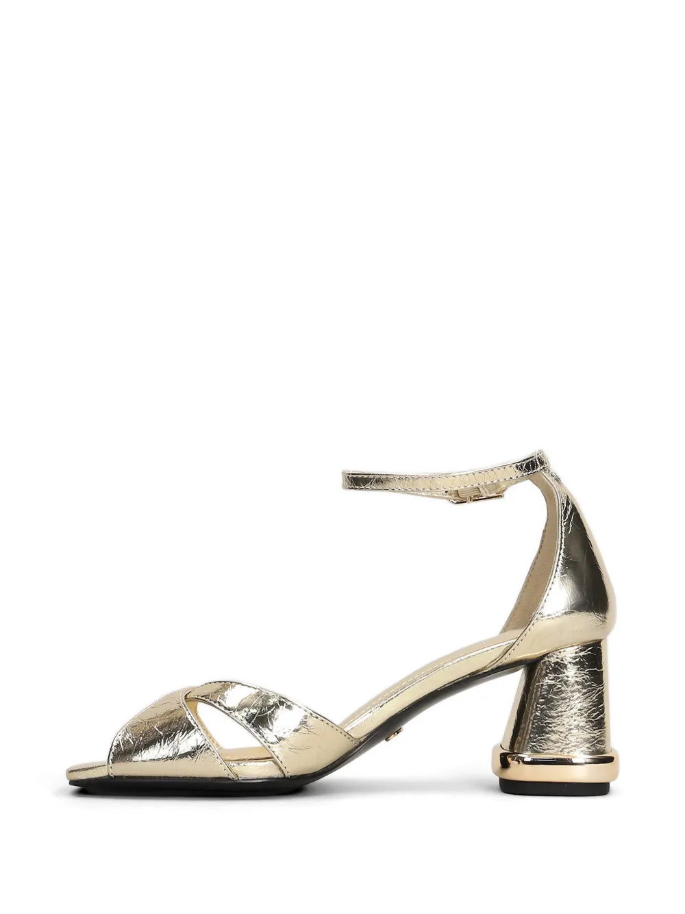 Gold & Rouge Cake sandalen met gekruiste bandjes en metallic-effect Goud
