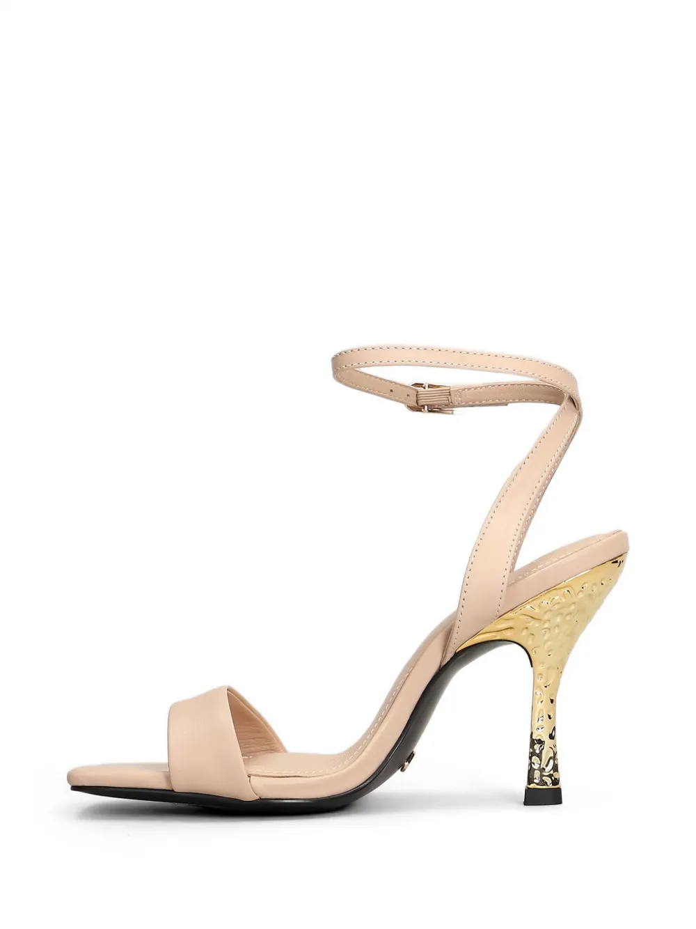 Gold & Rouge Biscuit stiletto sandalen met gehamerd effect Beige