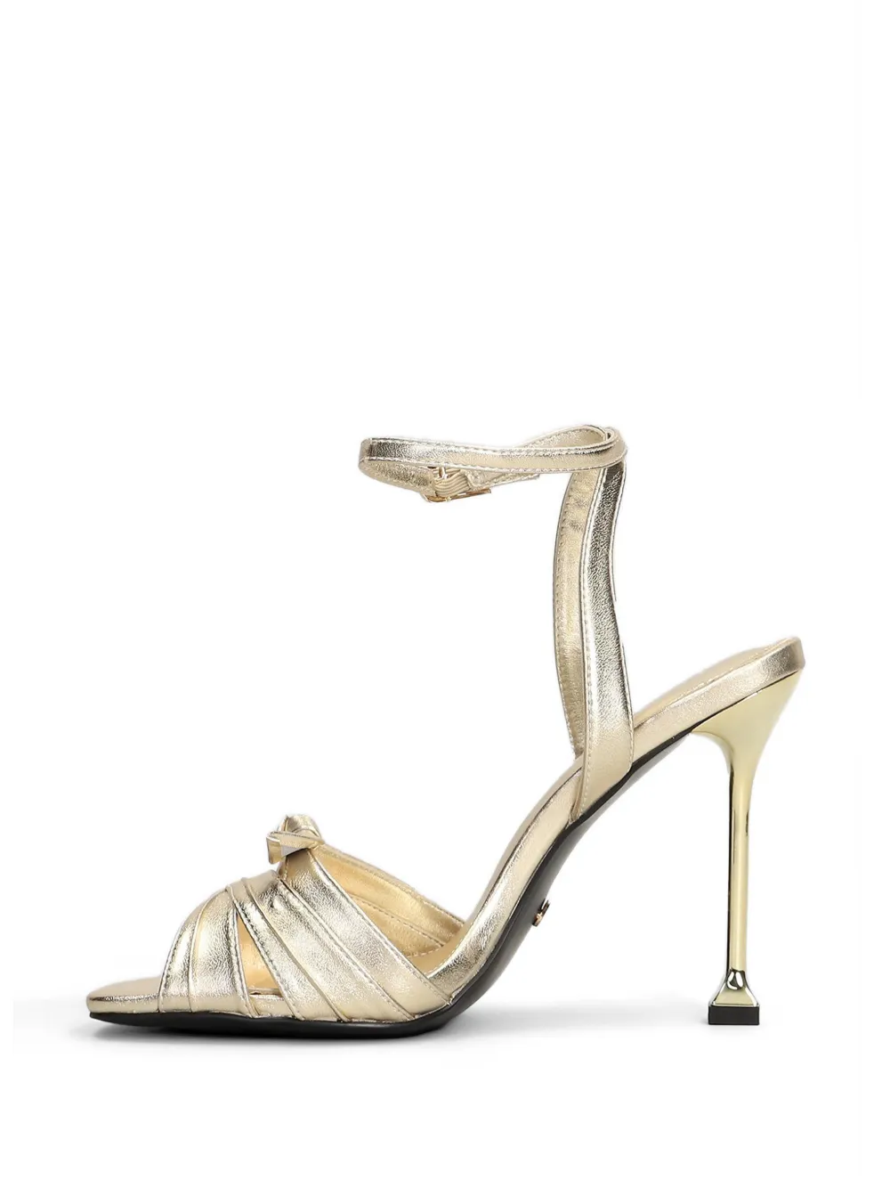 Gold & Rouge Naisa-M metallic sandalen met strikdetail Goud