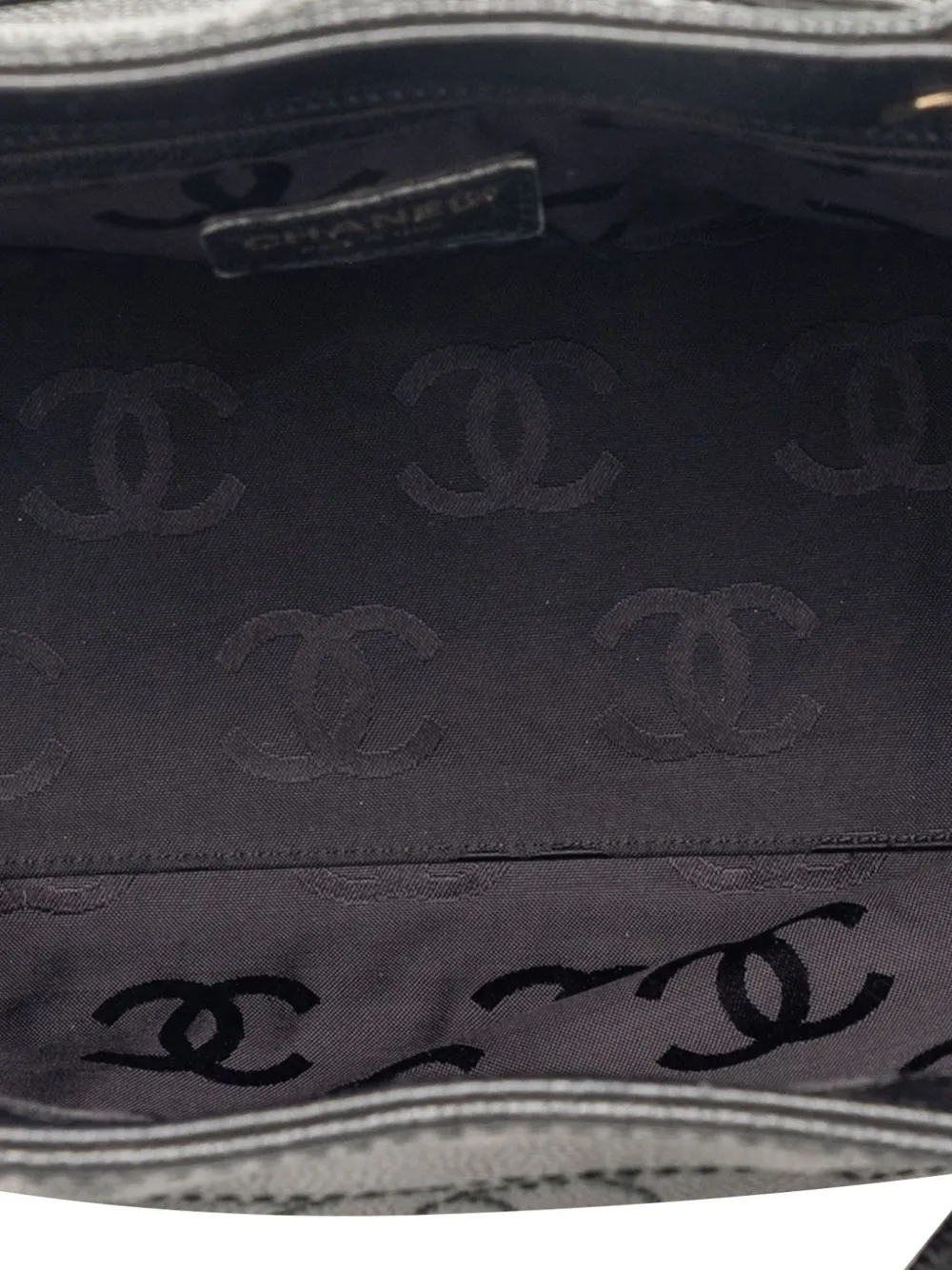 Chanel Pre-owned 2002-2003 CC Caviar Drawstring Tote Bag in Black, view 5