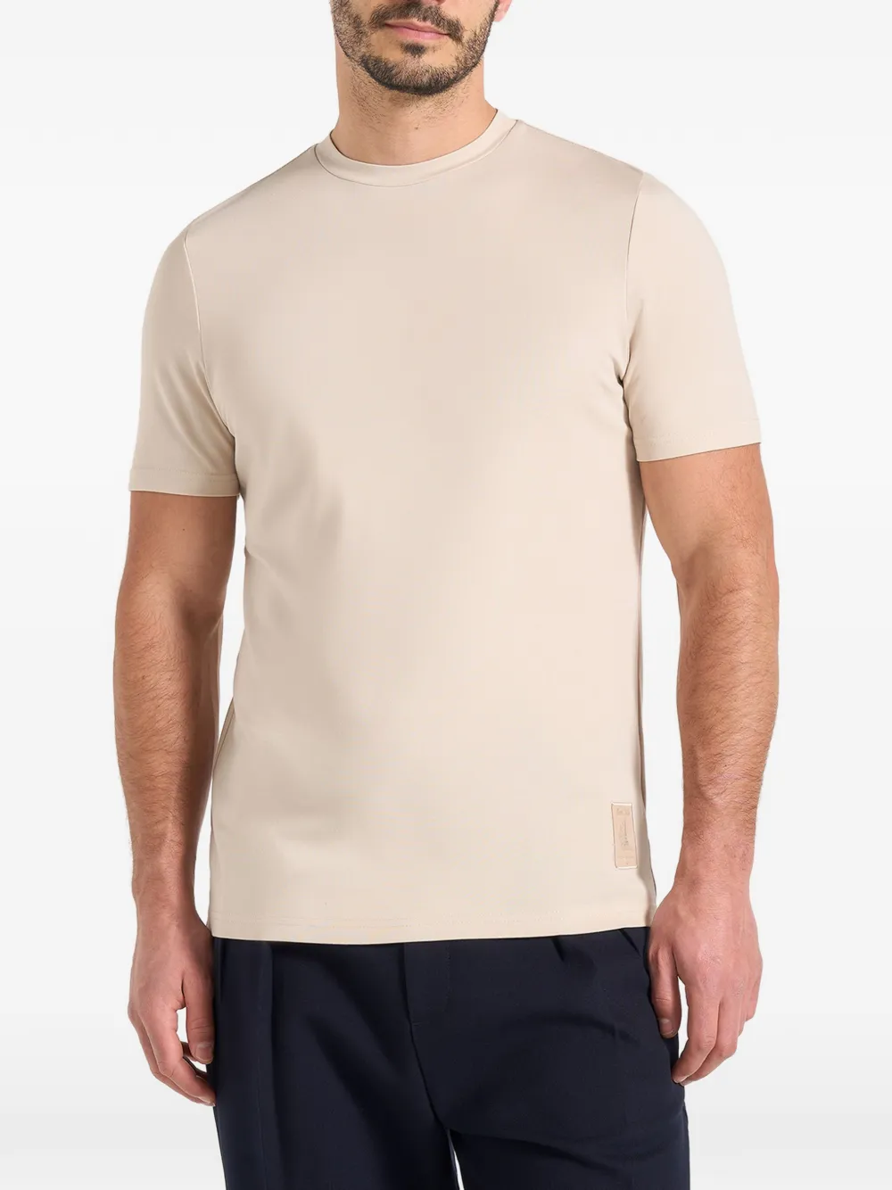 Manière De Voir TS003 logo-patch slim-fit T-shirt - Nude