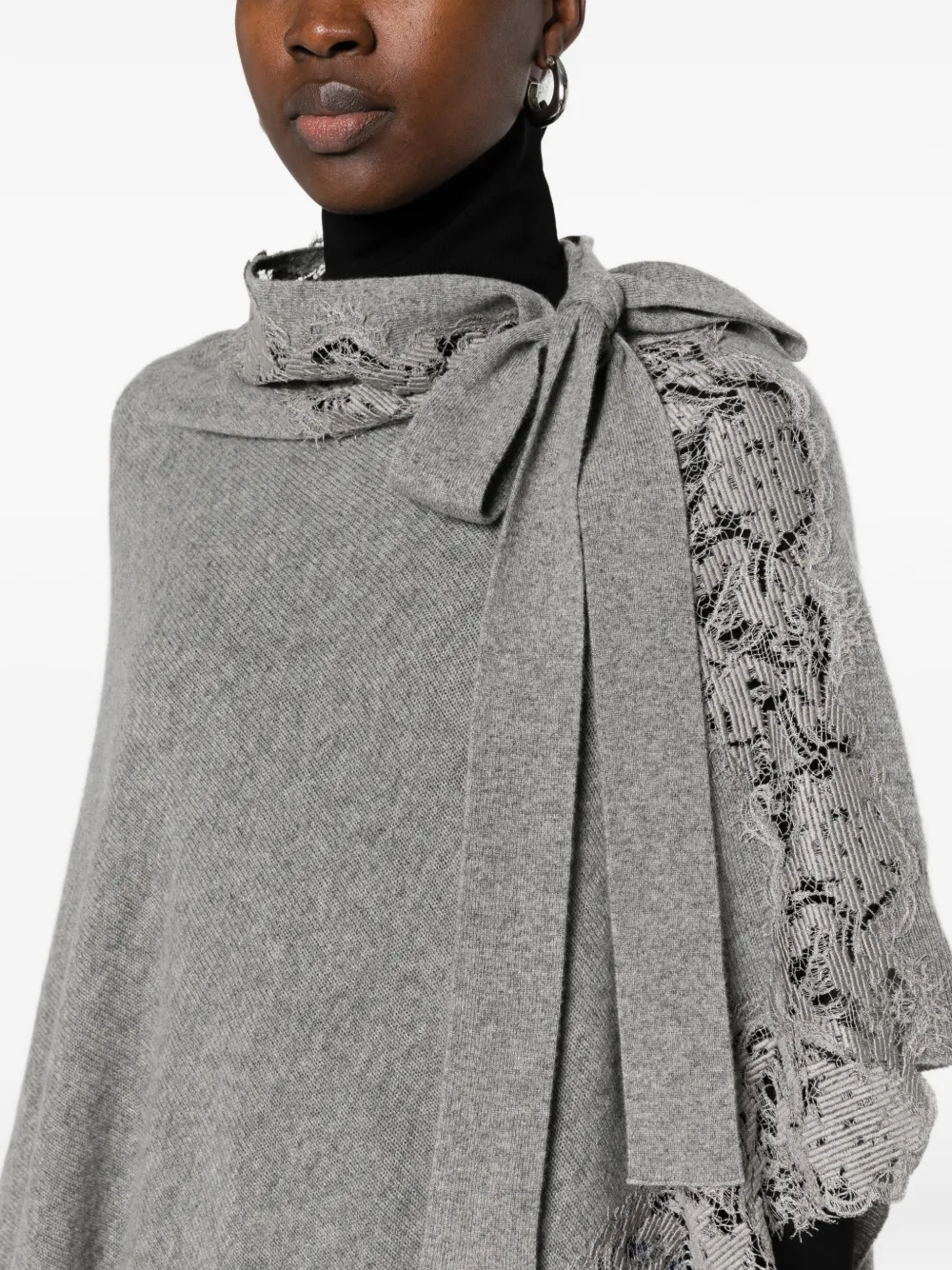 Ermanno Scervino Poncho met strikdetail en kanten afwerking Grijs