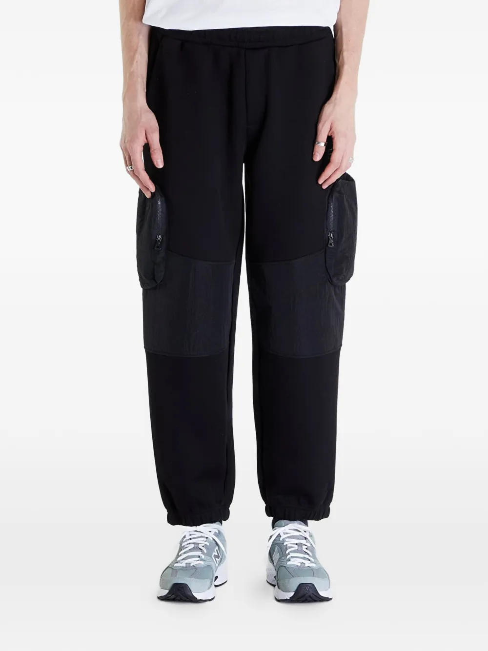 Ea7 Emporio Armani logo-print cargo pants - Nero