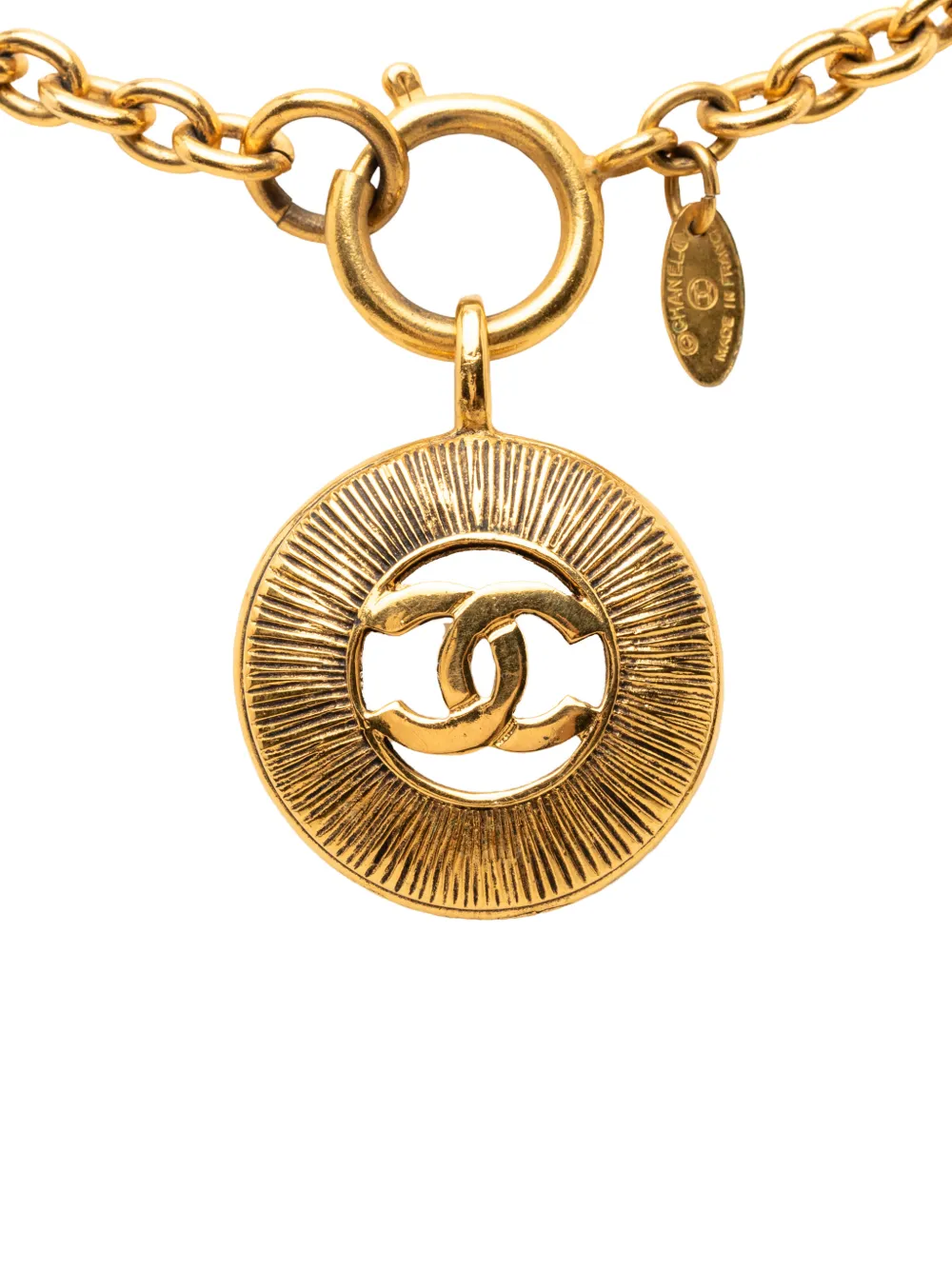 CHANEL Pre-Owned 1970-1980 CC Gold Plated Round Pendant Necklace costume necklace