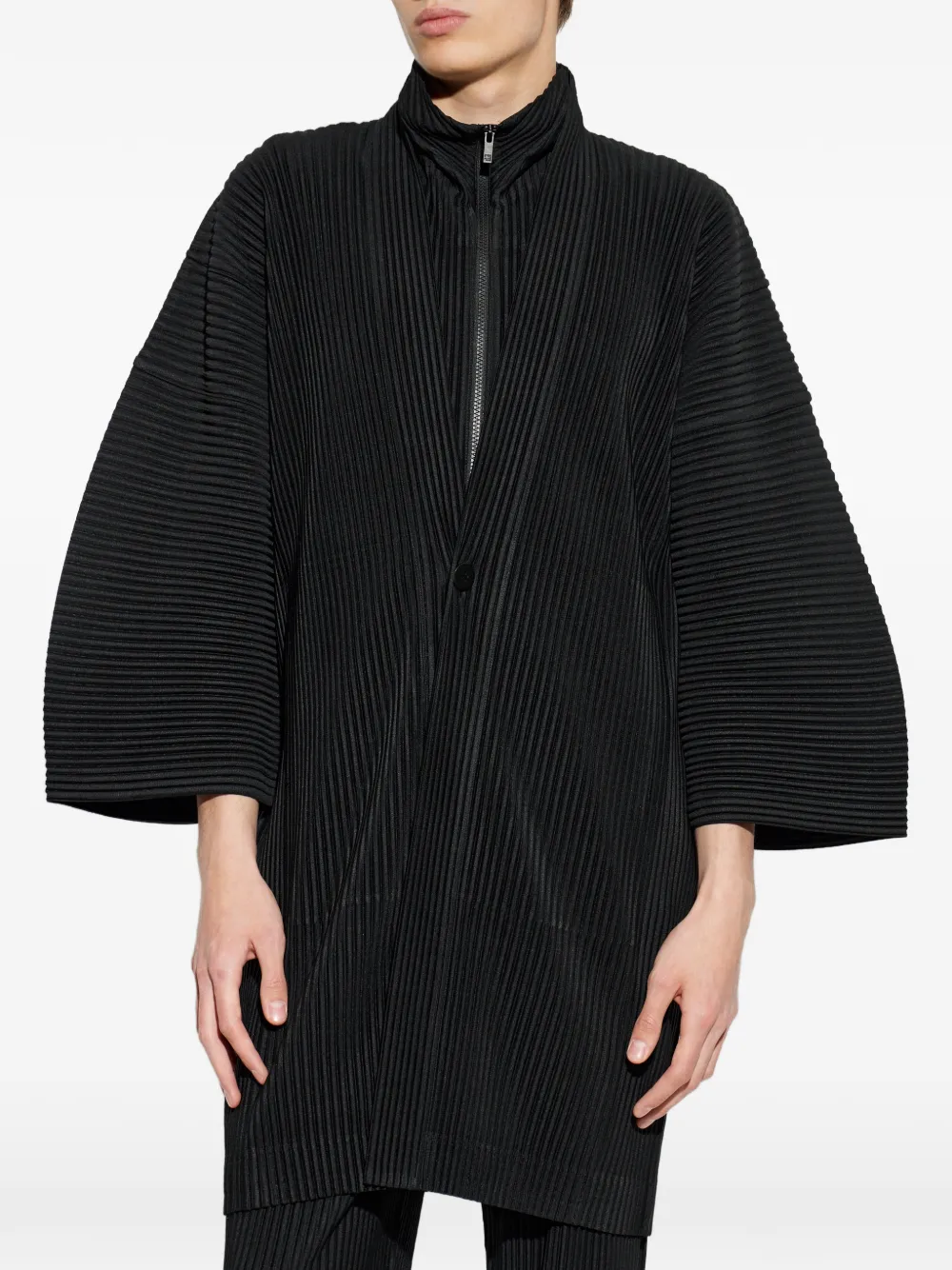 Homme Plissé Issey Miyake Pleated wide-sleeve Coat | Black | FARFETCH
