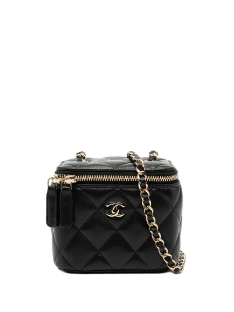 CHANEL Pre-Owned 2021 Mini Quilted Lambskin Vanity Case with Chain crossbody bag