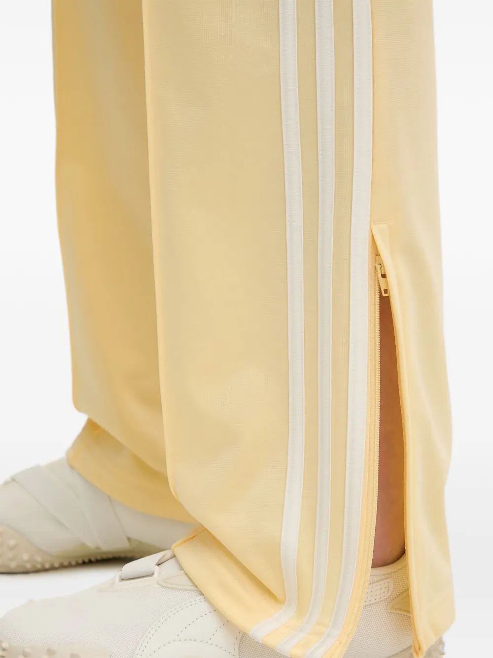 adidas side-stripe track pants Geel