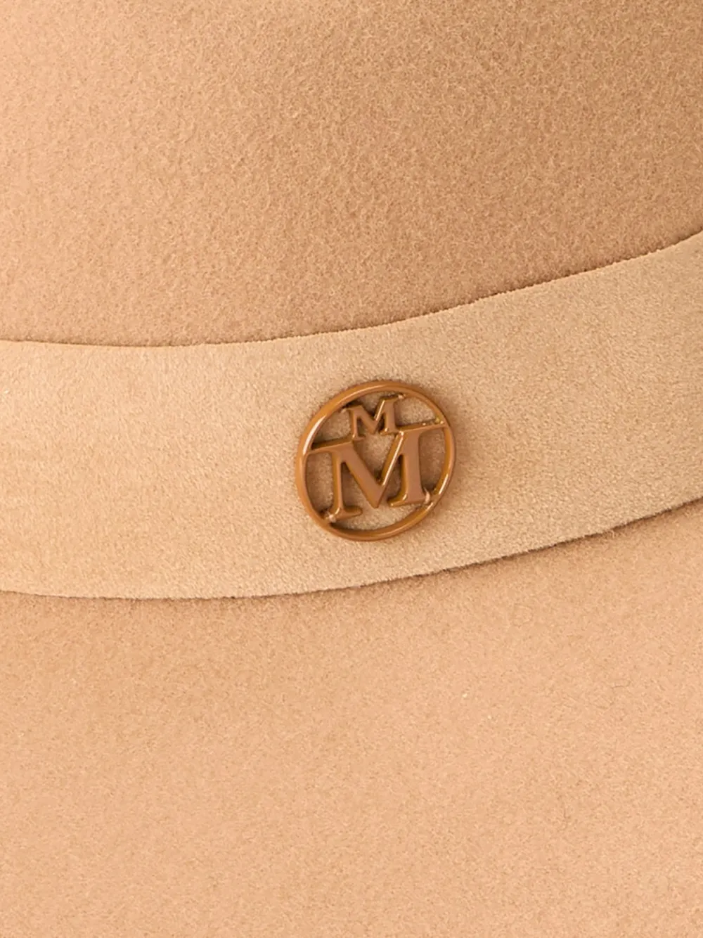 Maison Michel Hoed met logoplakkaat Beige